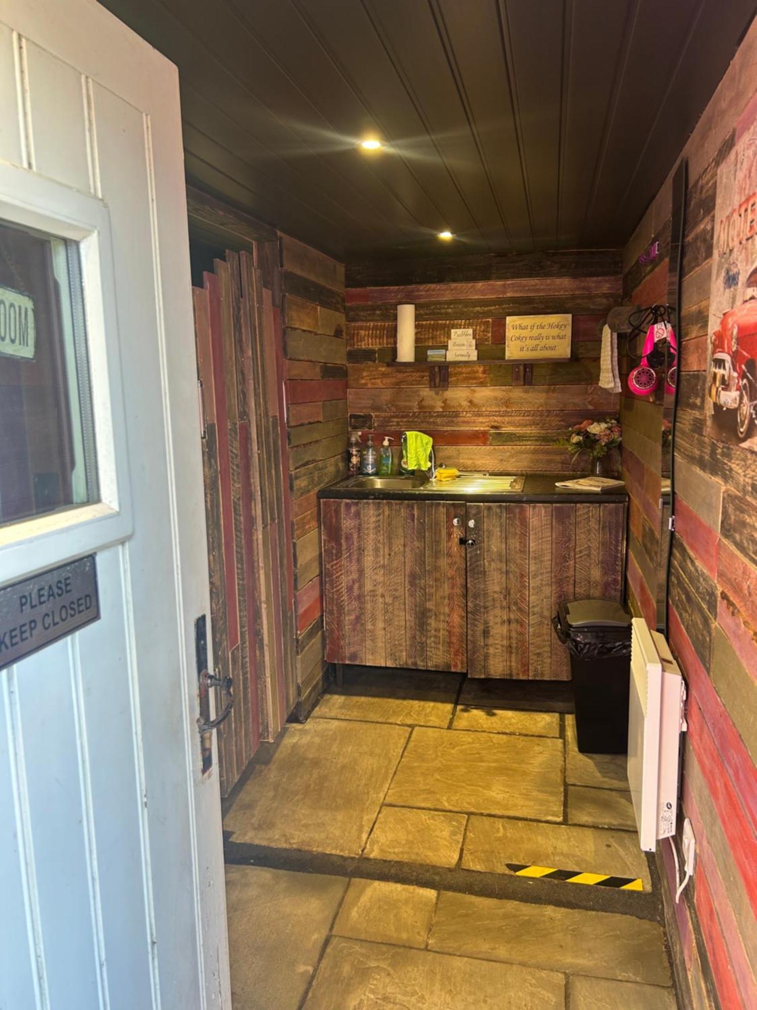 Rhodes To Serenity - Mermaid Shepherds Hut Stoke-on-Trent Luaran gambar